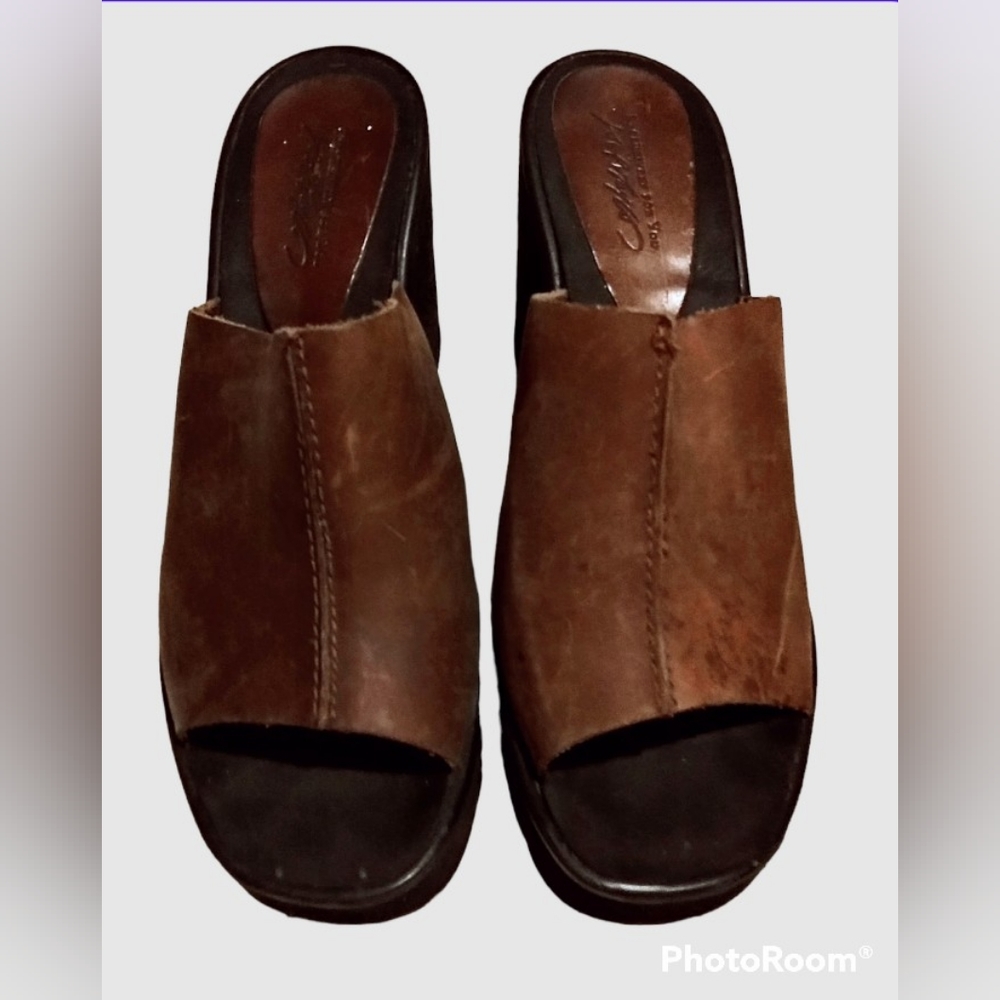 Vintage Lord & Taylor Leather Wedge Sandals size 8